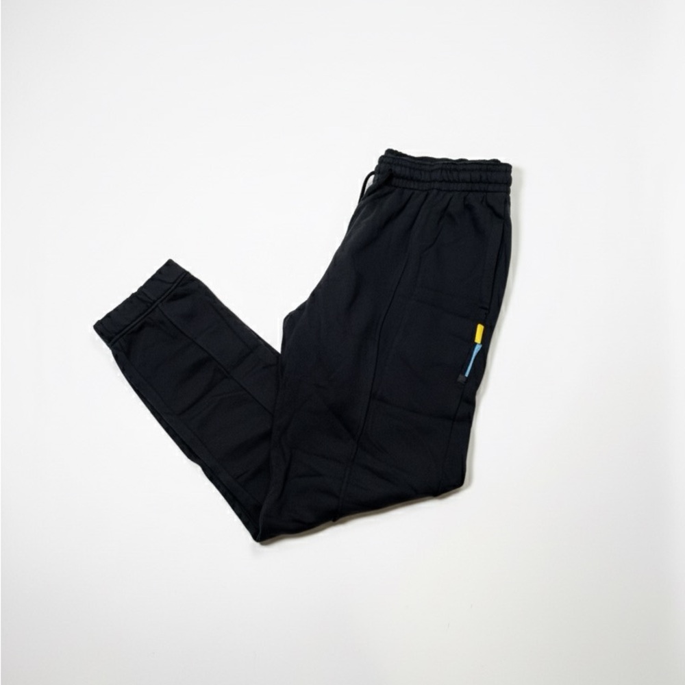 Nike LeBron James "Strive For Greatness" cuffed fleece sweatpants XL